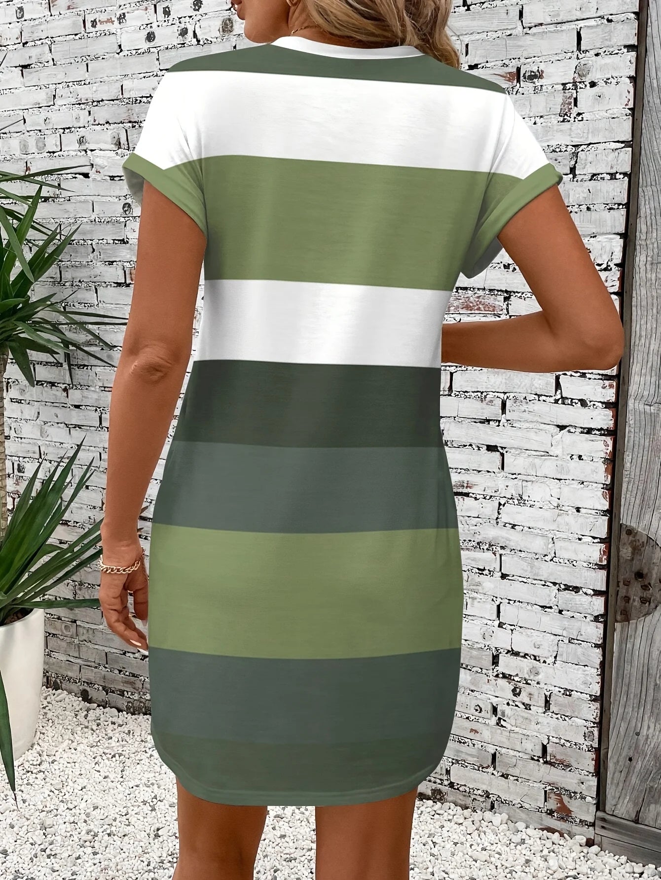 Plus Size Striped Women's T-Shirt Dress Casual Loose Short Sleeve Summer Dress with Pockets
