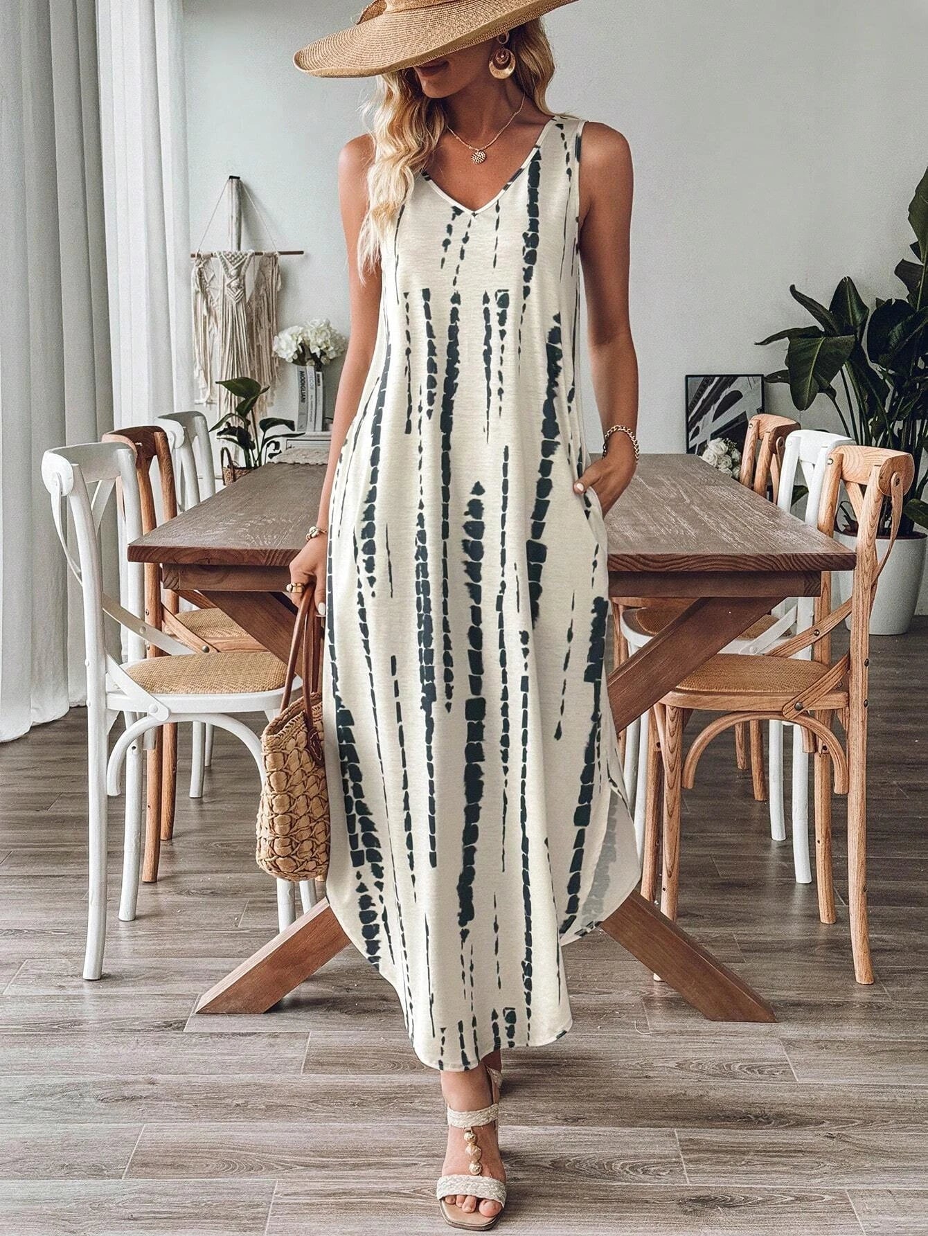 ashionable Casual Dress Sleeveless Summer Loose Slit Print Dress V-neck Color Blocked Print Sleeveless Long Dress For Women