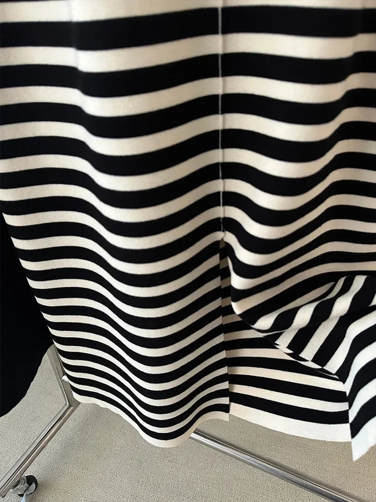 striped knitted sleeveless vest dress for women in summer, loose and slimming, high waist,  straight tube skirt, retro